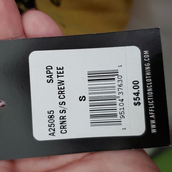 Affliction Coroner Yellow Skull Tee NWT - Picture 9 of 10